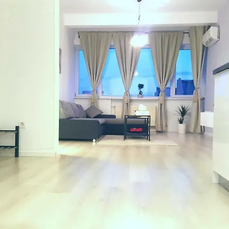 Diamond Apartment *