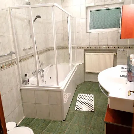 Diamond Apartment