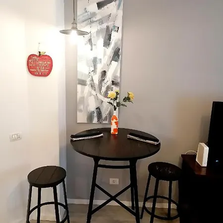 Diamond 布加勒斯特